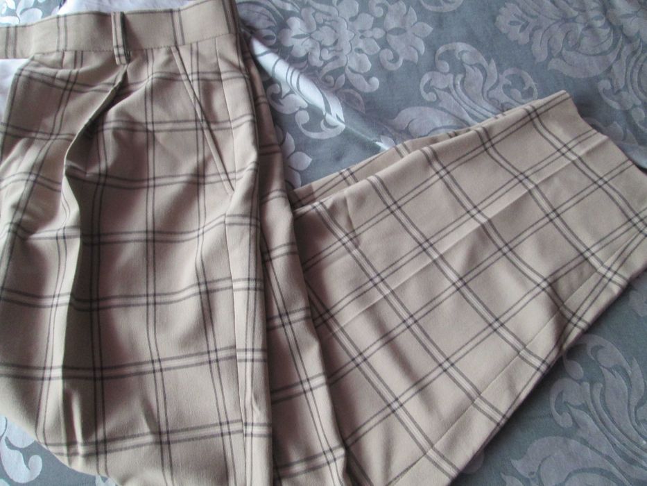 pantaloni "retro"   Asos  32 noi