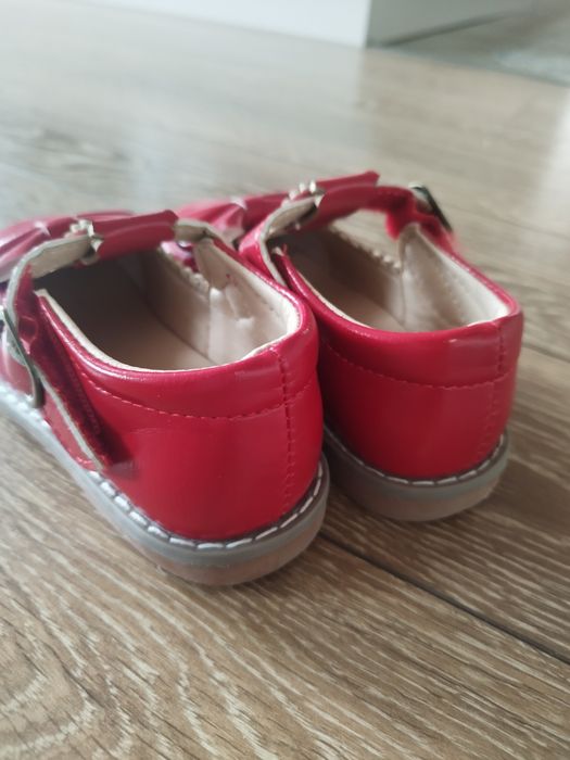 Детски сандали размер 25