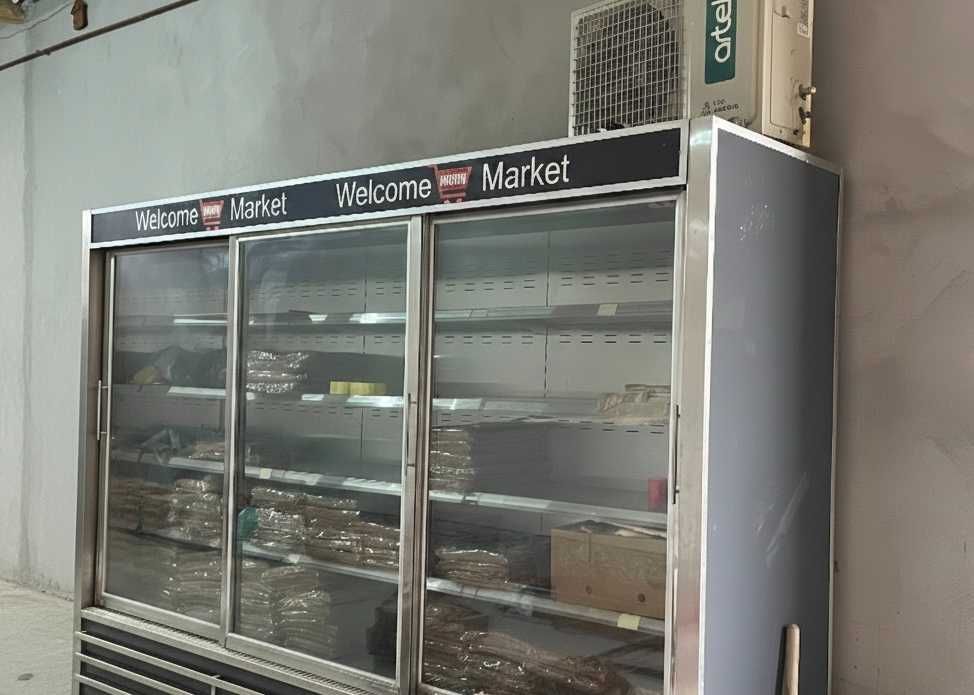 Холодильная кандитерский  витрина для тортов, для магазина, кофейни