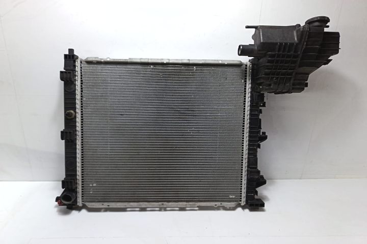 Radiator apa 8MK376721651 Mercedes-Benz Vito W638