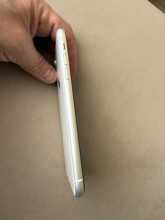 Iphone XR 64Gb белый