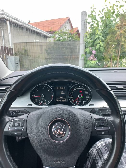 Volkswagen Passat 2010 2.0 TDI Automat – Full dotări