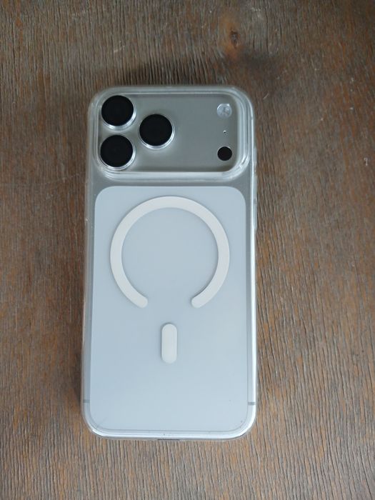 Iphone 17 pro max sotilvotti silver