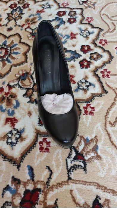 Продам туфли лабутены