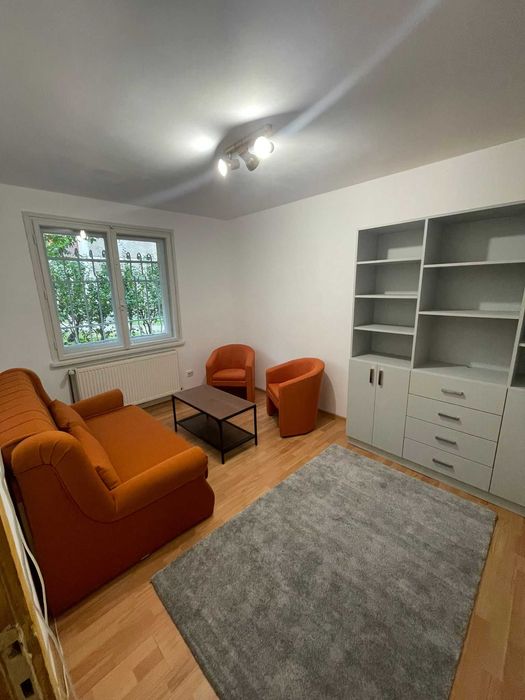 De inchiriat - Apartament cu 2 camere + boxa - Calea Calarasilor