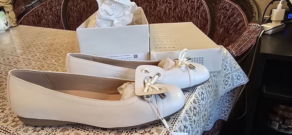 Продам балетки Geox