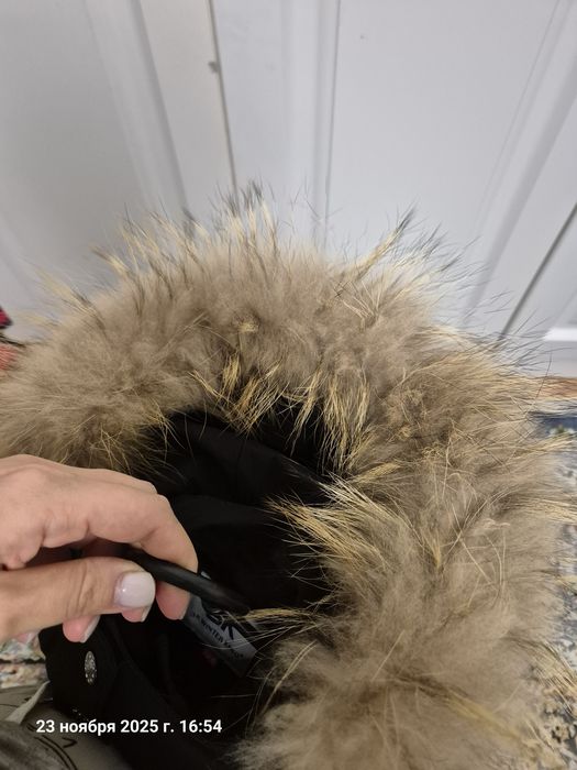 Срочно продам зимний пуховик для девочки