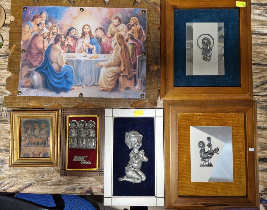 Картини и сувенири на религиозна тематика