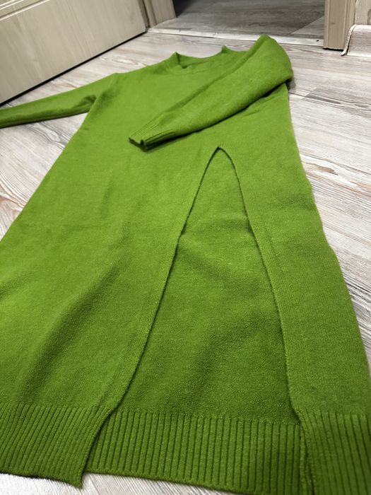 Свитер женский шерстяной