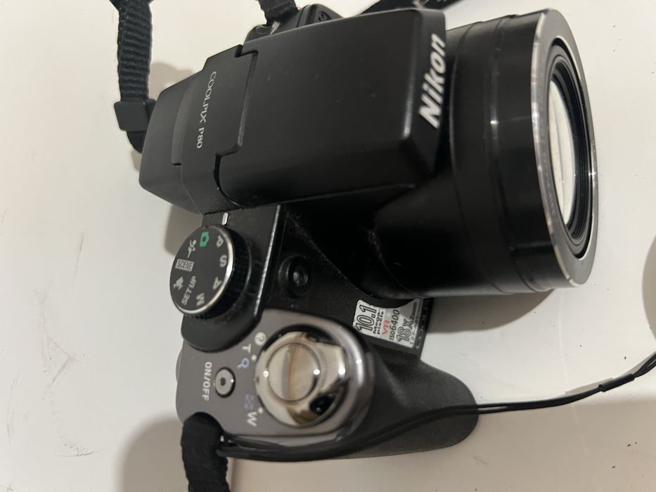 Фотоапарат Nikon Coolpix P80