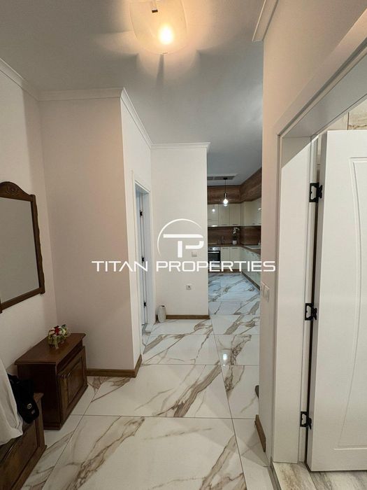 Дава се под наем Тристаен апартамент в Бургас, Изгрев - 98 кв.м за 765 € - Снимка #3