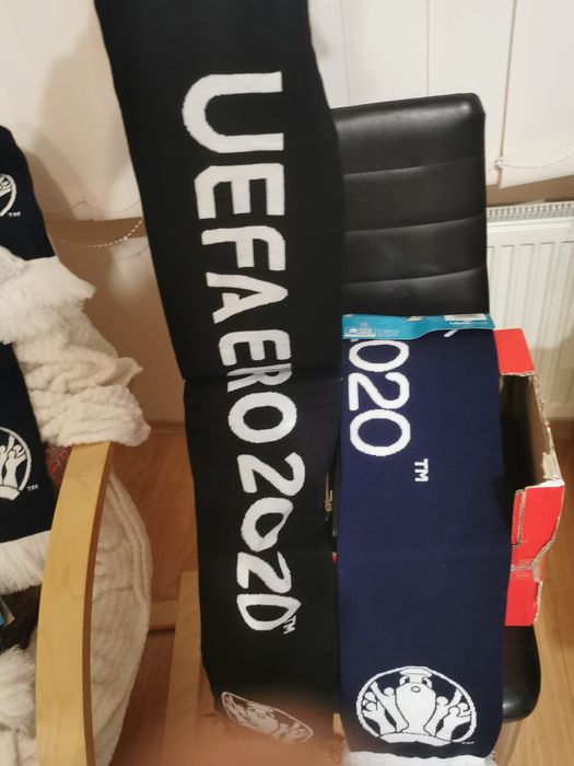 Официален Шал Евро 2012, Euro 2012 scarf