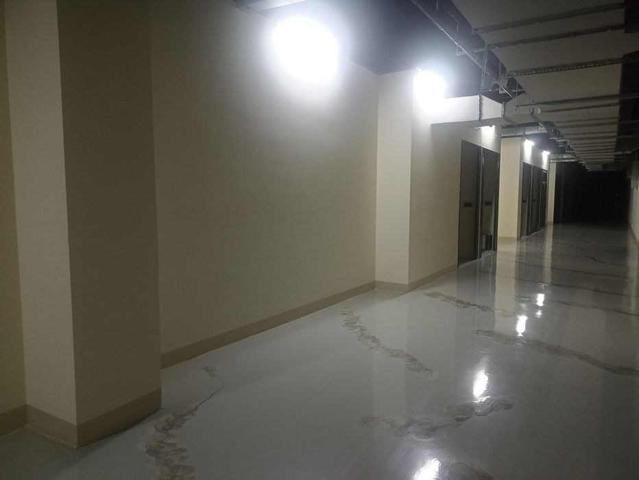 Ibn sino savdo markazi ( Stroy mart) dokon sotiladi