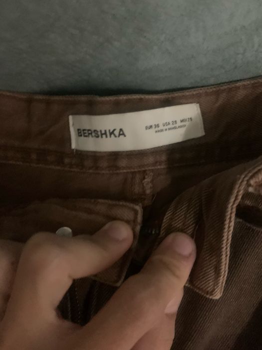 Каждая по 1000 тг .