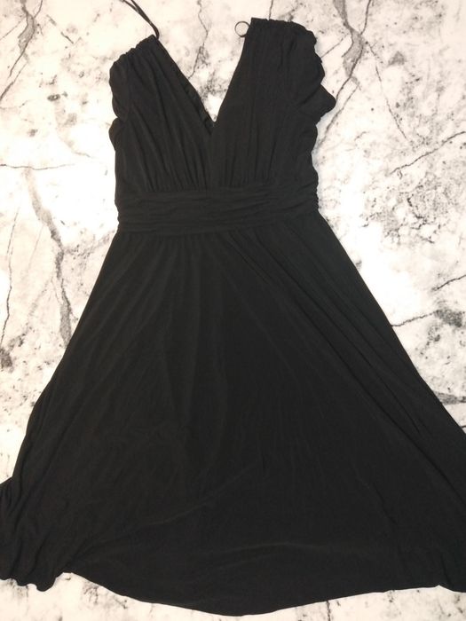Стилна. Черна. Дамска рокля