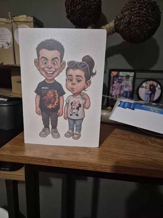 Дигитални карикатури и снимки върху дърво