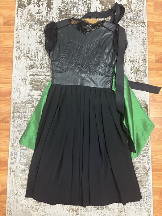 Rochie Dirndl originală Sportalm Kitzbühel, model Dirndl / Trachten, deosebită și elegantă.