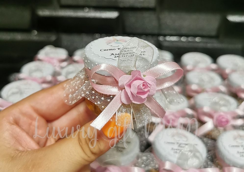 Подаръци за гости, подаръчета за гости, бурканчетата с мед