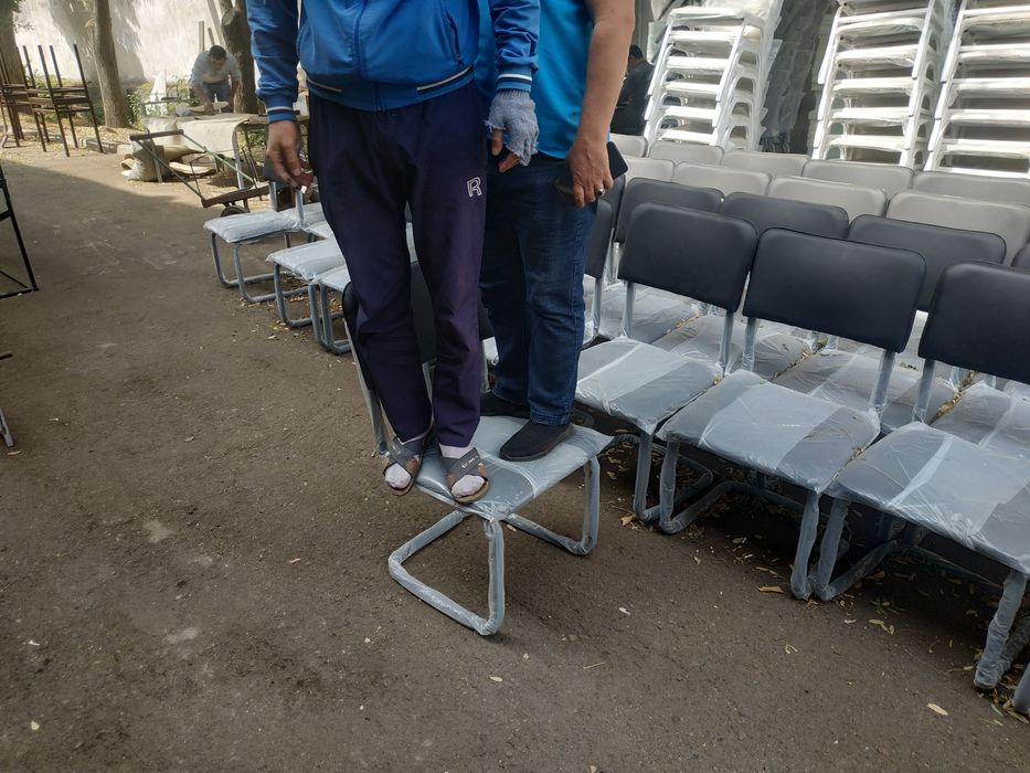 Стулья офисные Турон Виктор Сильвия Москва Изо