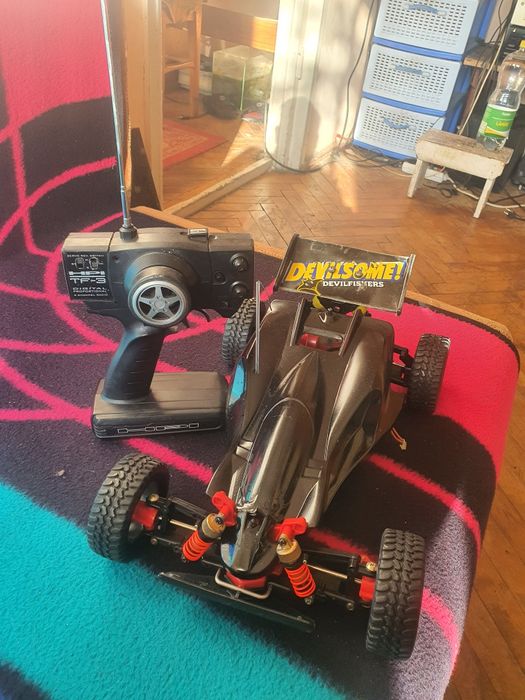 se vinde automodel tamya manta ray 4wd