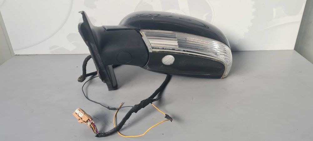 Огледало VW Touareg 2005г.