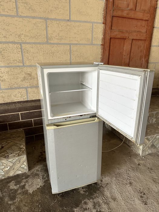 Мини холодильник продается