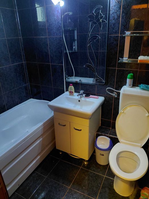 Inchiriez apartament 3 camere