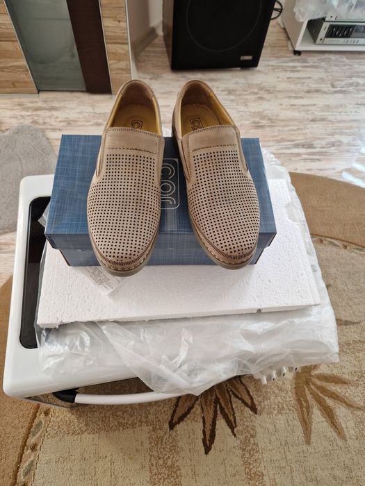 Летни обувки чисто нови