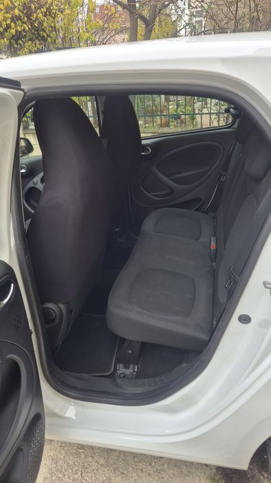 Електричрски автомобил ФорФоур