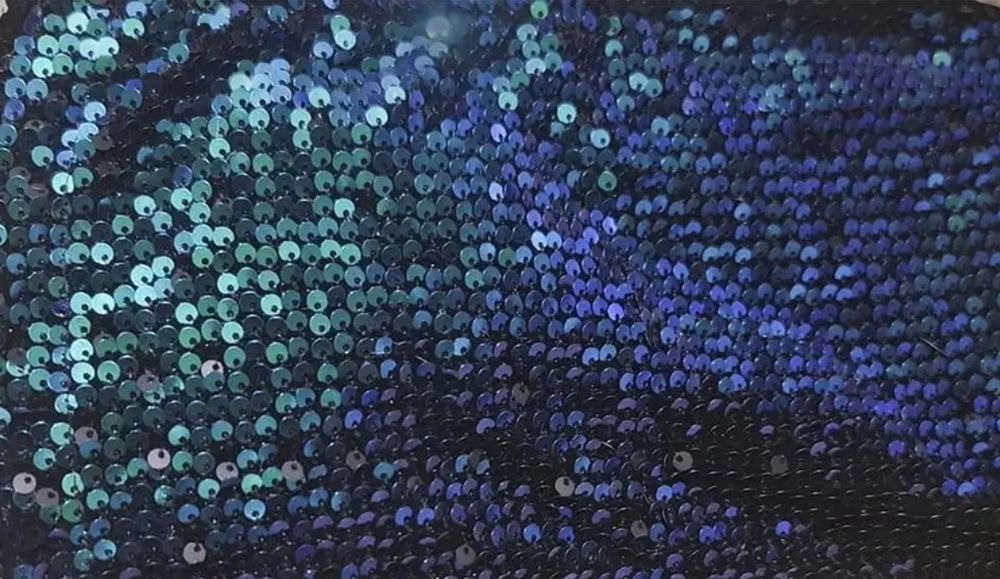 Ефектна еластична пайетирана рокля в зелено-сини  нюанси. XS-S / НОВА