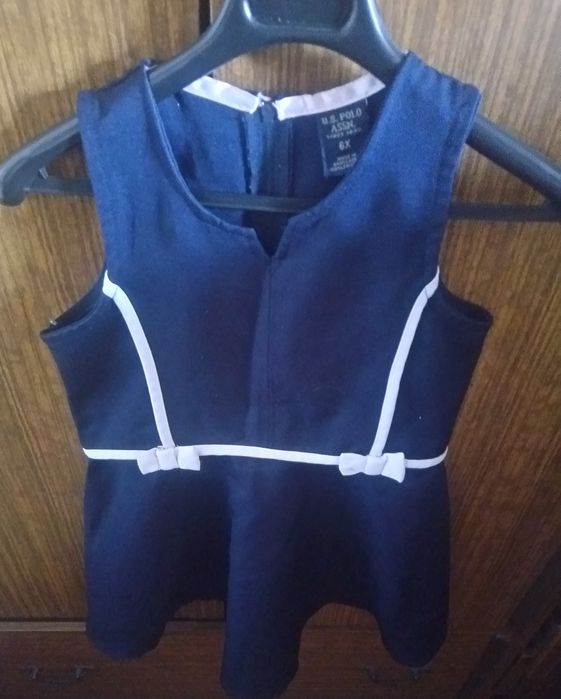 Продам 4  школьных сарафана