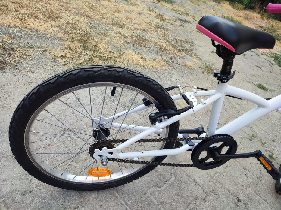 Bicicleta aproape noua