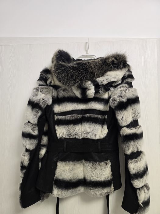 Vand haina de blană noua fara eticheta Roma Leather Collection.