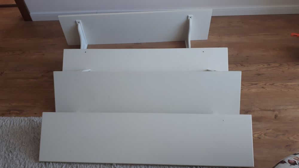 2 rafturi  ptr perete Ikea