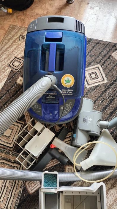 Пылесос моющий б/у