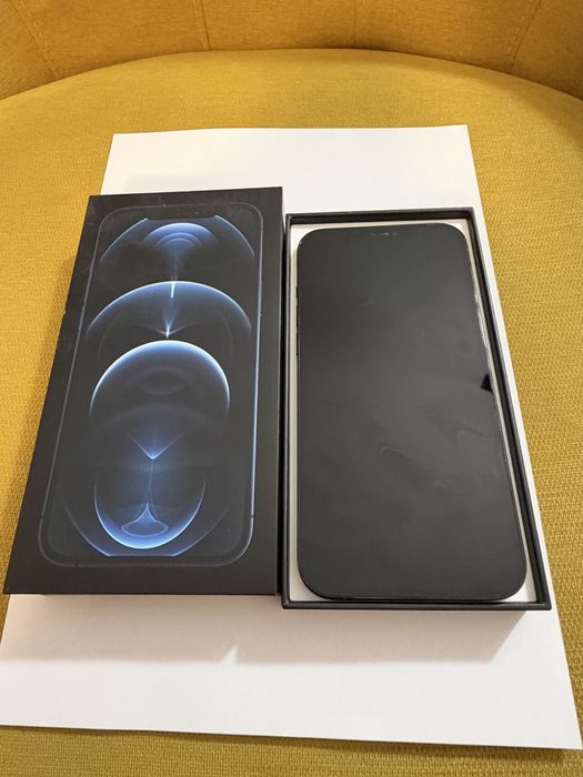 Vand iPhone 12 ProMax albastru