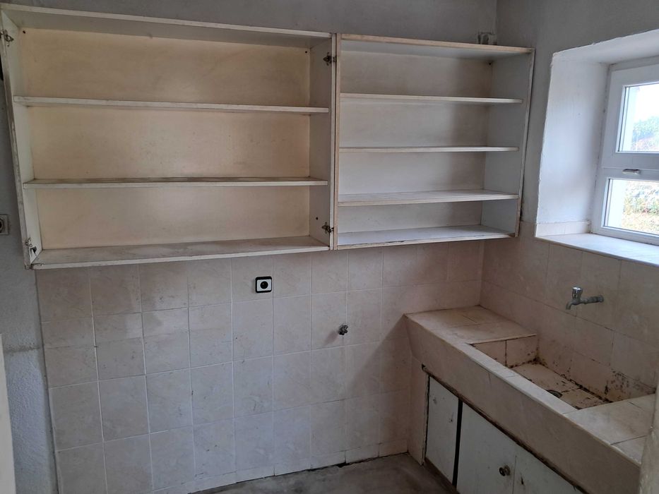 Продавам собственa къща c двор в село Ракитница до град Стара Загорa