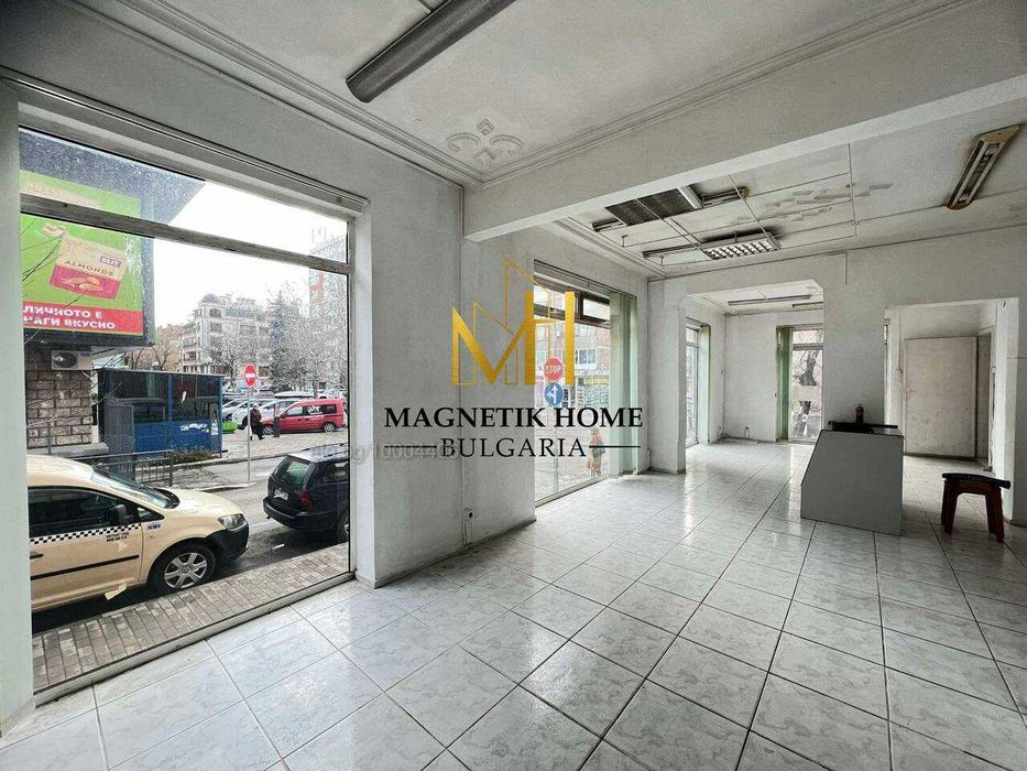 Голямо ъглово помещение с 3 отделни стаи срещу ”Краснодар”