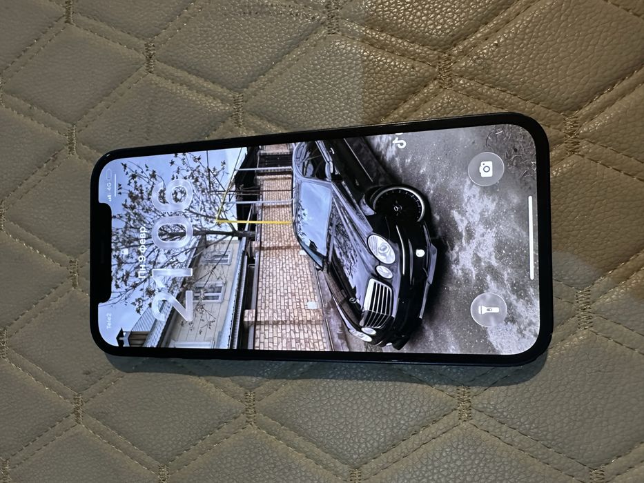 Айфон 12  на 128гб  в черном цвете