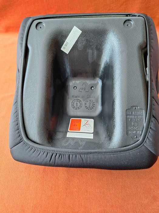 Înălțător auto - buster 15-36 kg Moni Iceberg Black