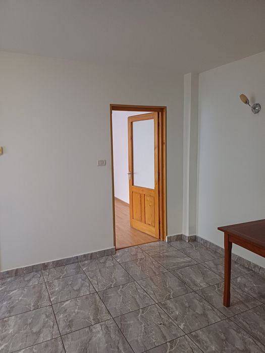 Apartament de inchiriat