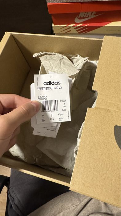 Yeezy boost 350 V2