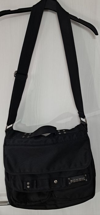 Geanta  barbateasca Fossil