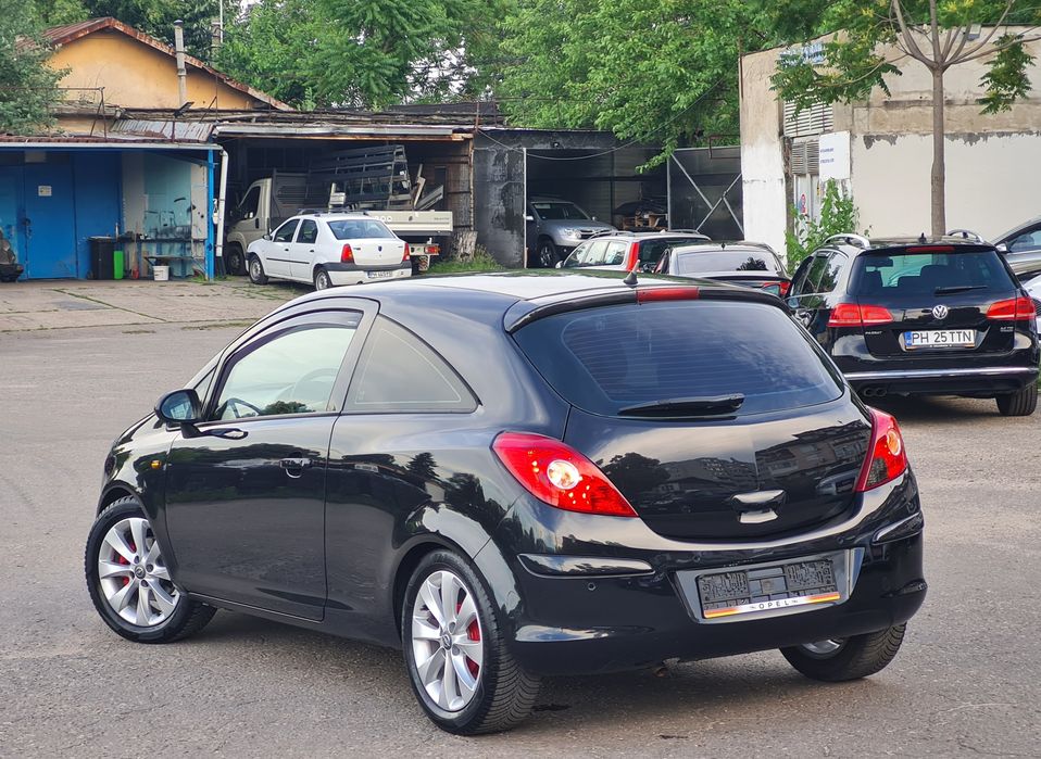 Opel Corsa D ~ 2014 ~ 1.2 Benzină - 75 CP ~ Euro5 ~ Navi  Klimă  Senzori Volan/Scaune Încălzite  Jante ~ Imp Germania