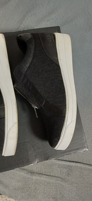 Tenisi cu platforma
Ryka Wedge Sneakers with Zipper Detail Vibe