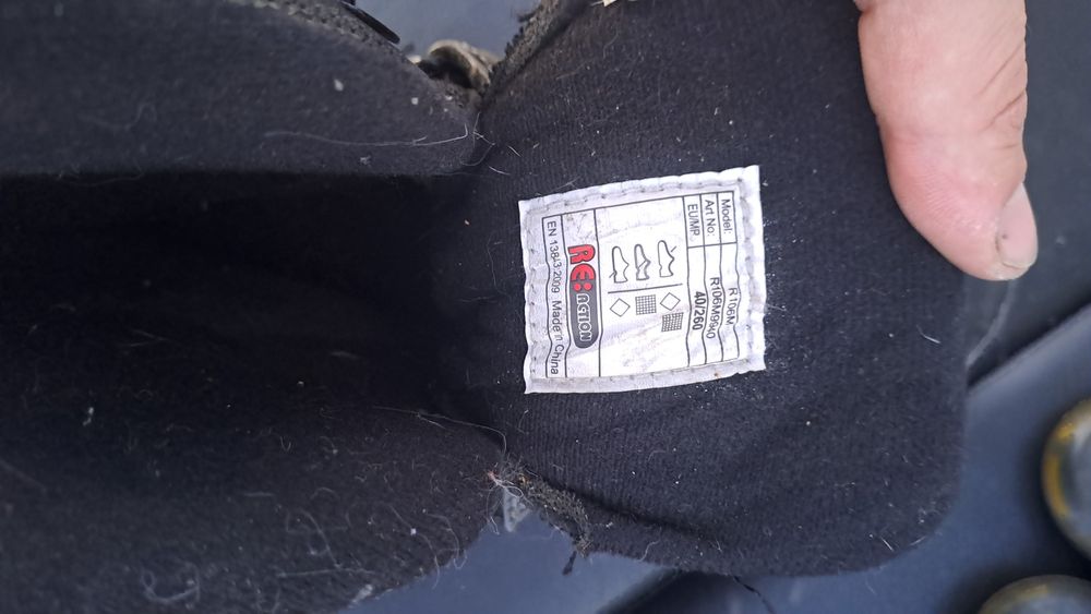 Продам ролики размер 40...