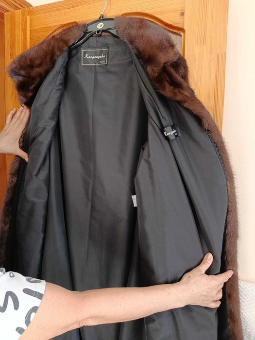 Продам норковую шубу