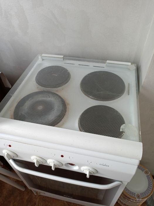 Продам электро плиту