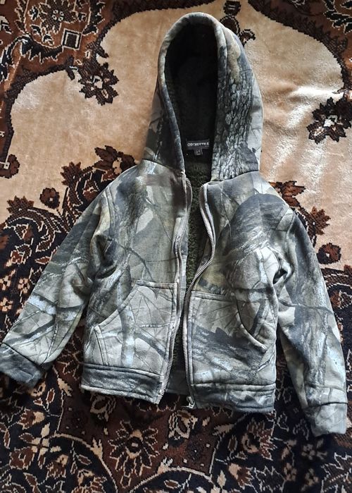 Продам детские осенние куртки