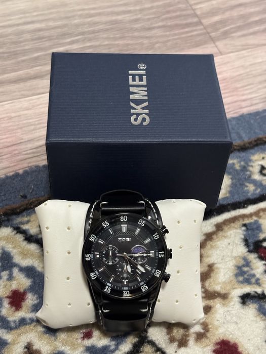 Продаю часы SKMEL